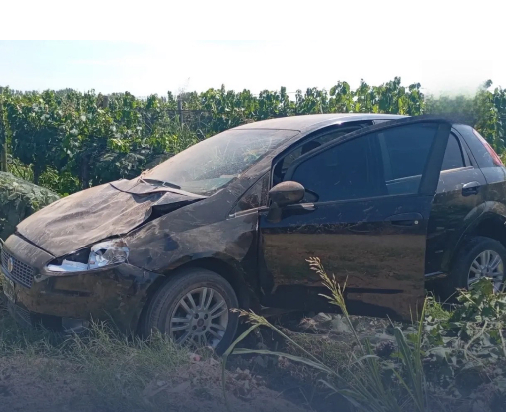 Medrano: robó un auto y huyó tras chocar y abandonar el vehículo