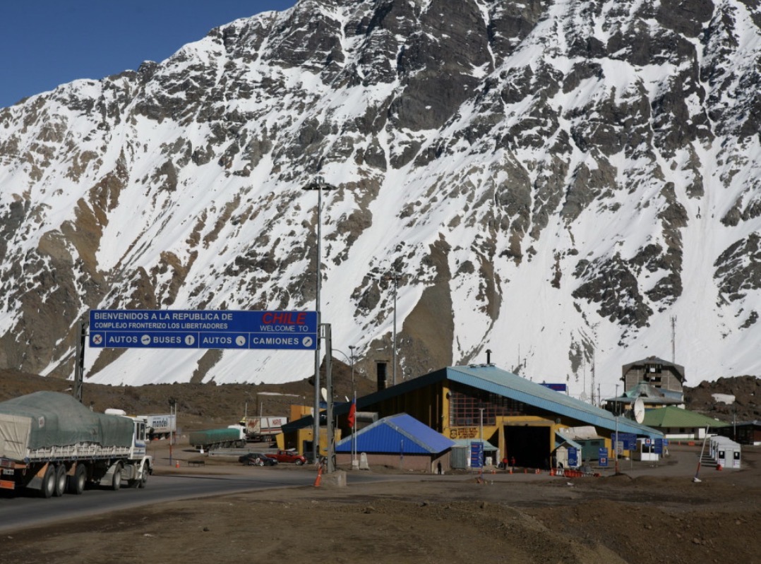 El Paso Cristo Redentor opera con normalidad este sábado